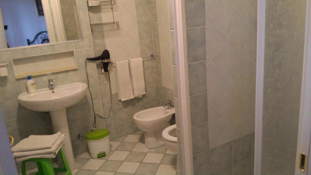 Villa San Nicola B&B 폴로니카 객실 사진